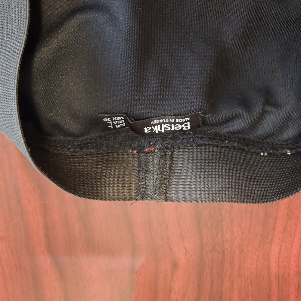 Bershka lace embroidered skirt - Picture 5 of 5